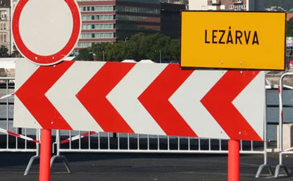Már mától forgalomkorlátozások lesznek a fővárosi ünnepi előkészületek miatt