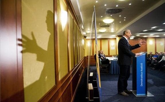 Ha vörösbáró, akkor Gyurcsány Ferenc