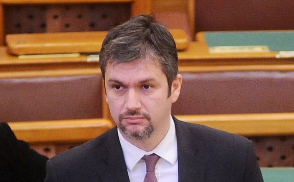 Egymillió forintra büntette Hadházyt az adatvédelmi hatóság