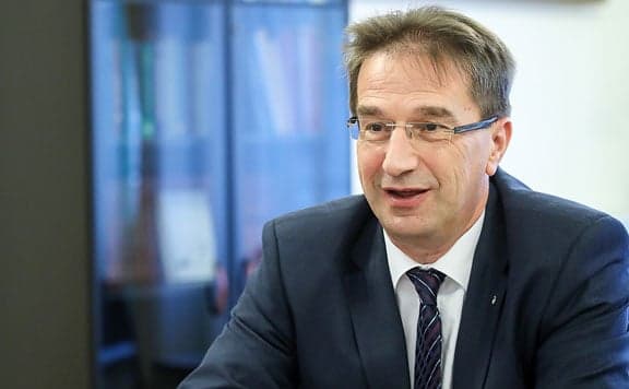 Völner Pál: Elfogadhatatlan, hogy nem függesztették fel Czeglédy mentelmi jogát